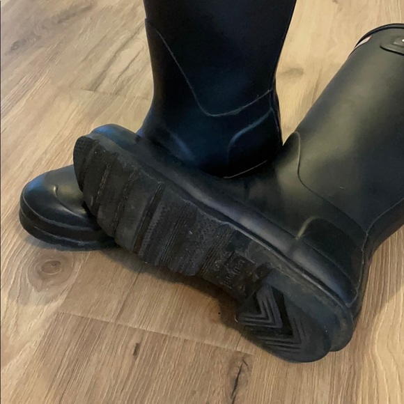 Tall black Hunter rain boots size 5M/6F - Picture 5 of 5